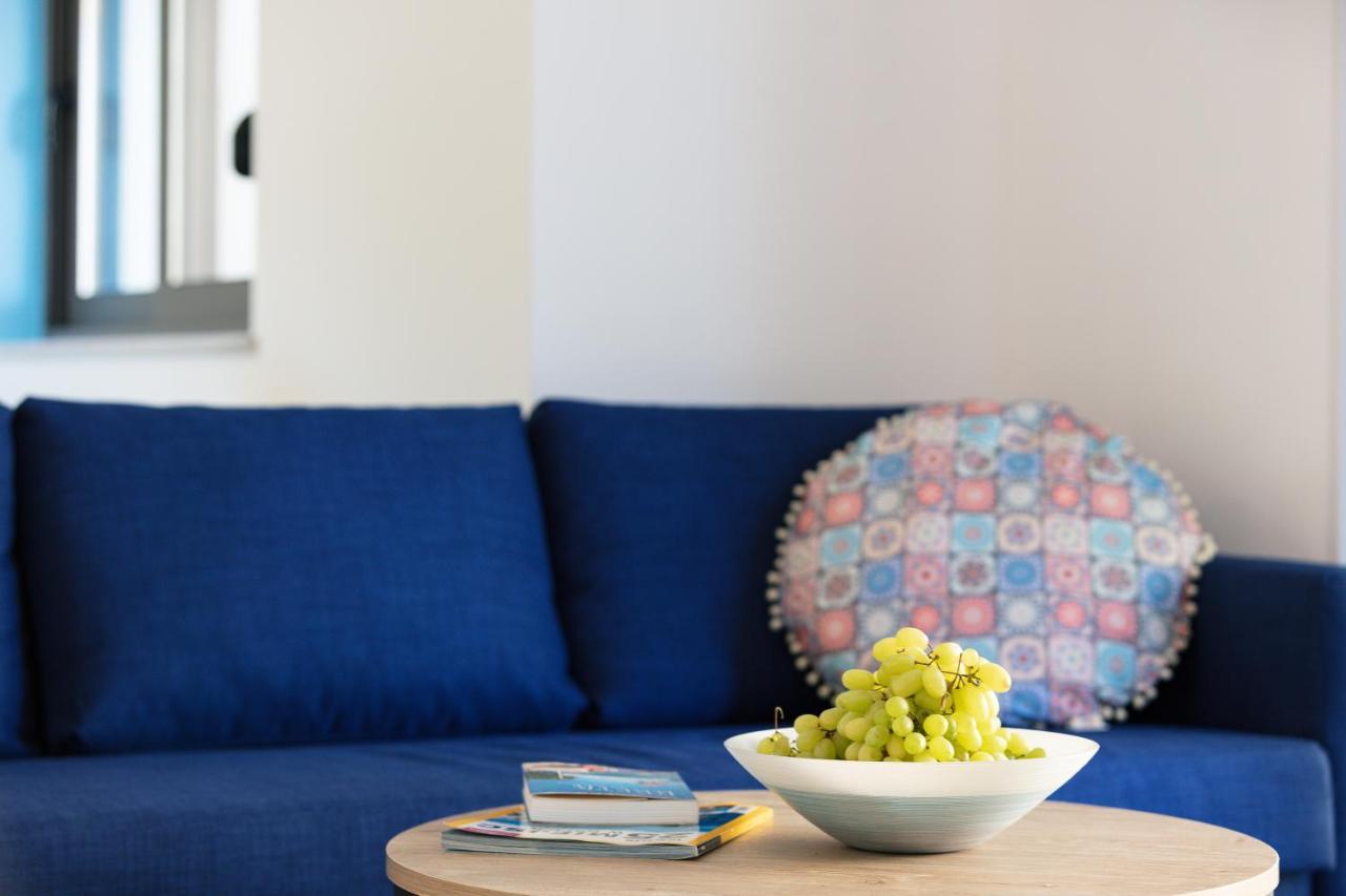 Greek Sky - New Modern Apartment With Shared Pool Tavronitis Екстериор снимка