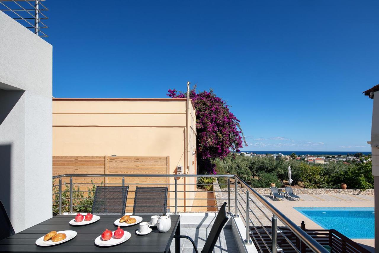 Greek Sky - New Modern Apartment With Shared Pool Tavronitis Екстериор снимка