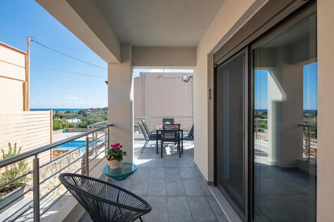 Greek Sky - New Modern Apartment With Shared Pool Tavronitis Екстериор снимка